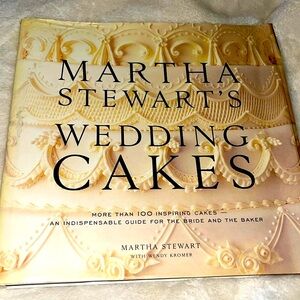 Martha Stewart Wedding CAKES cookbook